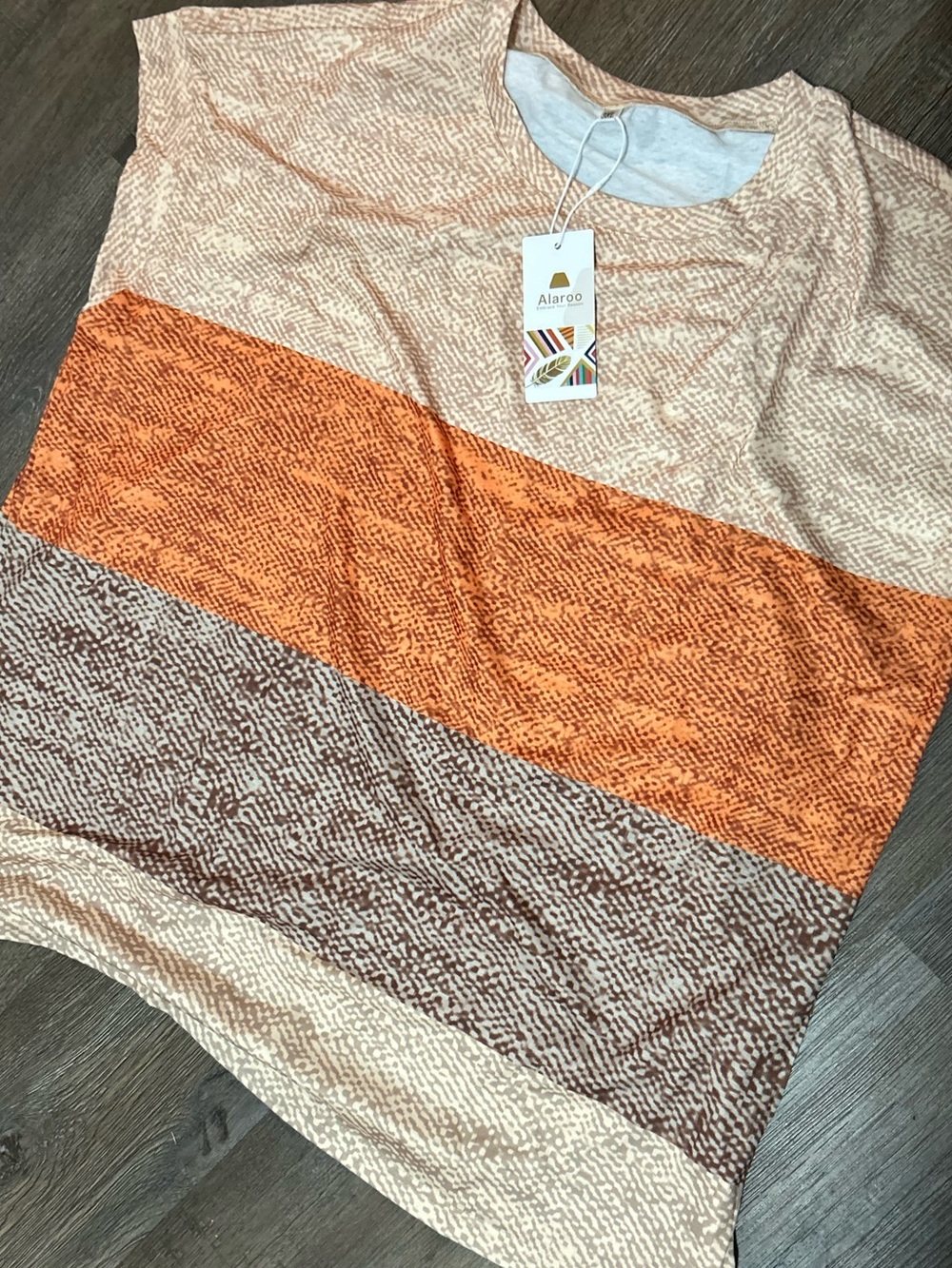 Colorblock Short Sleeve Top in Orange and Tan